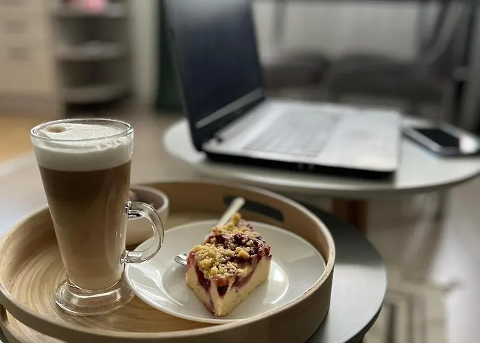 Piaskowa Mountain & Coffee